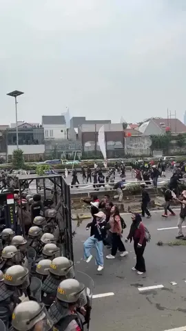get well soon my Indonesia #dpr #demodpr #dprri #viral 