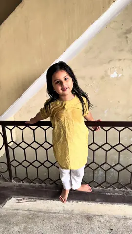 Pareesa Meri IceCream Kha Gai😋🍦||#minivlog#foryoupage#fyp#viralvideo#pareesa🦋❤️ 