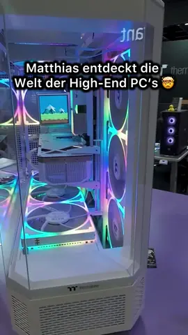 Ich habe WINDOWS 10 😂 YouTube: Mennem #gamescom #pc #gaming #viralpost #tiktok