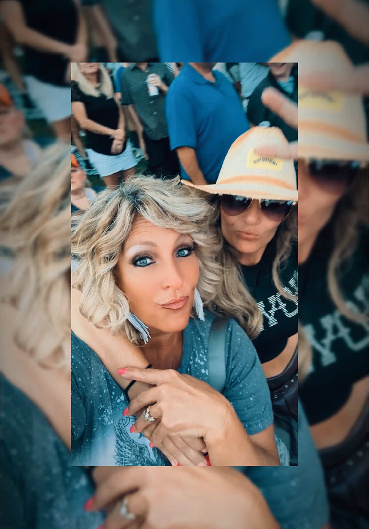 She’s Country! ❤️ #concert #Country #bff #cowboyboots 