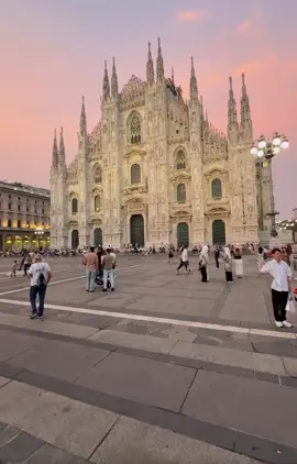 The largest Gothic cathedral in the world You must visit the Milan Cathedral #onthisday #italy🇮🇹 #traveltiktok #milan #milancathedral🇮🇹 