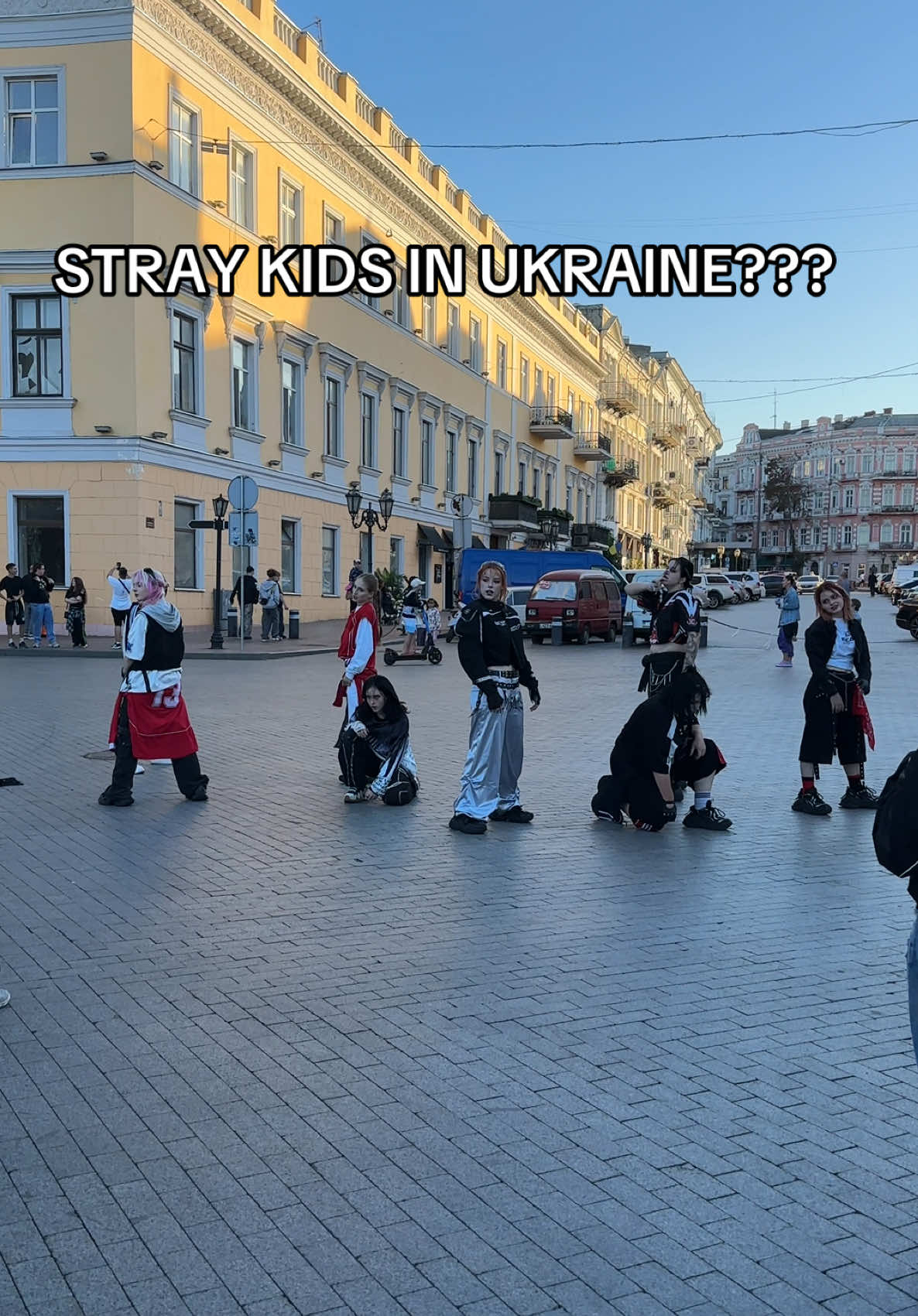 OMG??? @Stray Kids #STRAYKIDS #YouMakeStrayKidsStay #CEREMONY #ceremonychallenge #coverdance 