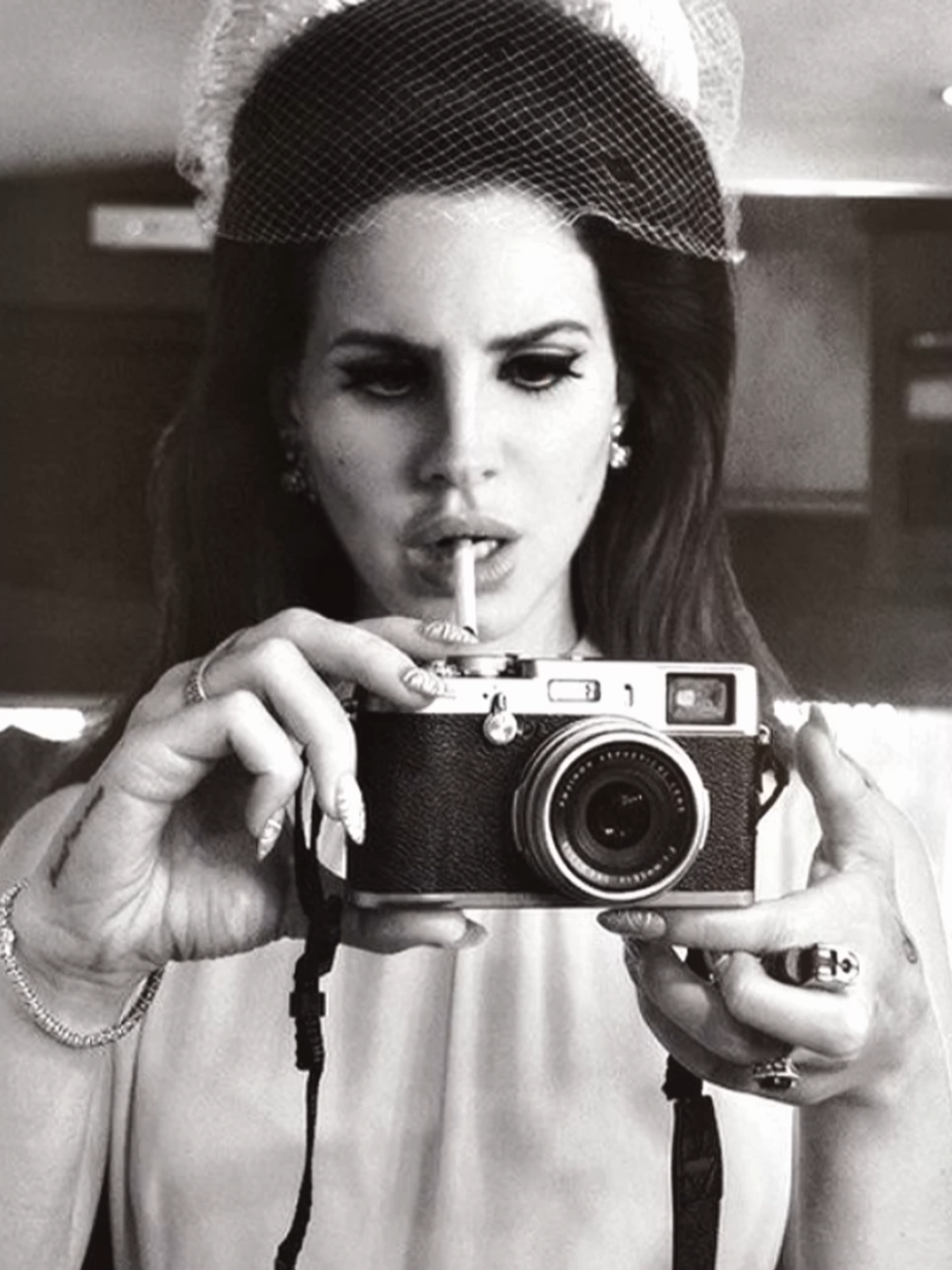 i don't sell #lanadelrey #lanadelreyedit #azealiabanks#idontsell #211vfx #viral #aftereffects  #omgpageedit #aftereffectsedit #aestheticedits #ae #edits #foryou #fyp #fy FAKE EVERYTHING, HIGH QUALITY LANA DEL REY EDIT. ORIGINAL CONTENT [IB: @throughclearwater]
