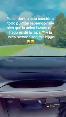 Cantando a todo pulmón ! Y que tiene 🤷‍♀️ #cantando#plebada#jeep#esposo#fypシ 