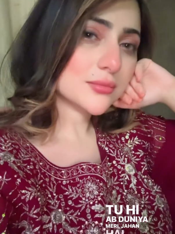 Tu hi ab duniya meri Jahan hai ❤️ #naazukangel #naazuklochan #naazuk #naazukmadanlchan 
