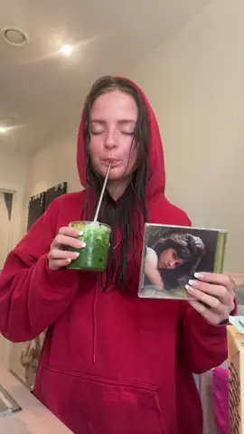 my three worlds : slushy noobz, clairo and matcha😊 #matcha #clairo #slushynoobz #outofcharacterpodcast 
