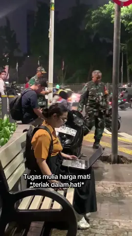 Huru hara dunia kalah dengan tugas mulia #demodpr #jktinfo #fyp #corporatelife #budakcorporate 