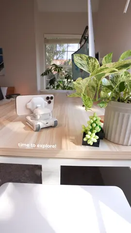 Meet my new desk robot companion, LOOI, in starlight white!- - - - - - #robot #Home #desk #ai #LOOI 