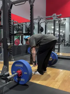 No matter how hard it feels to keep going or trying you have to keep going you have to #rdls #gymmotivation 