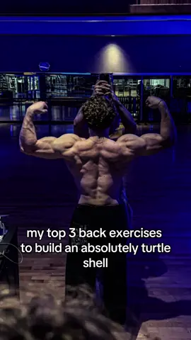 make sure your using straps to fully target your back‼️ #gym #GymTok #back #workout #fyp 