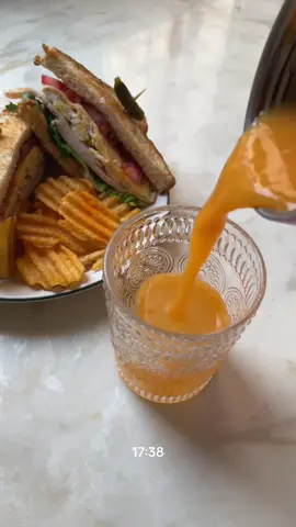 أسهل وصفة كلوب ساندوتش والألذ #sandwich #foryou #explore #breakfast #brunch 