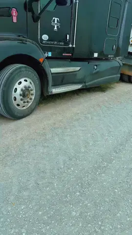 #fyp #foryoupage #kenworth #farmtok #trucking 