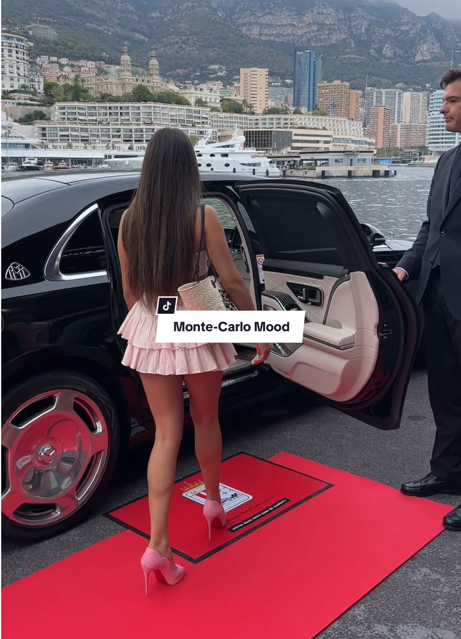 Monte-Carlo mood only with Monaco Royal Limousines 👑 @Virgidemasi  . . .#monaco #monacolife #luxurylifestyle #redcarpet #Lifestyle 