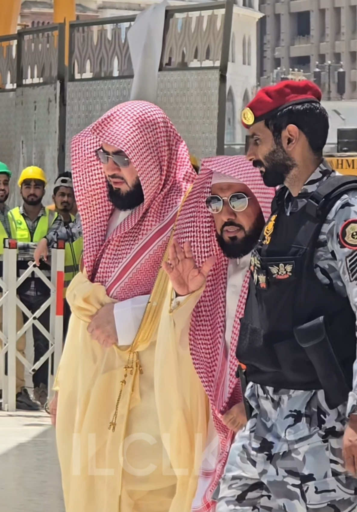 Sheikh Bandar Balelah and Sheikh Abdullah Al-Juhany حفظهما الله تعالى #ilclksa #masjidilharam #mekkah #بندر_بليلة #عبدالله_الجهني 