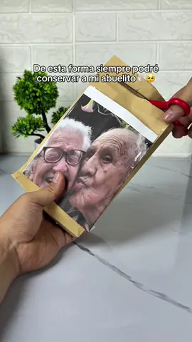 Personaliza una esfera con los videos o imágenes de tus seres queridos, un recuerdo para jamás 🥹❤️ser olvidado #recuerdos #memories #custom #customgifts #spheres  . . . Esta esfera de video está diseñada para guardar tus mejores recuerdos para jamás ser olvidados. Es tanto para tus seres queridos o solo esos momentos inolvidables🥰❤️