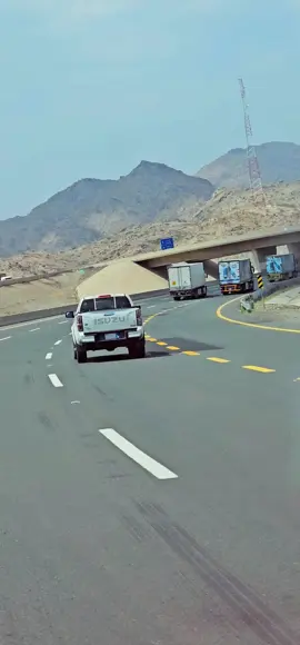 سعودی عرب  💞 وعیلیں جراں تناں کیں پنچ سدا والیں گودانی تھی بارغیں سرینے پتریکیں سینغے مھلیے گورانی