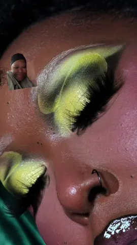 year of the snake 🐍  Guys! I entered the Face of Halloween contest and I am currently in 3rd place! Pls consider leaving me a vote!! The 🔗 is in my picture app bye-oh!! Also pls consider leaving me a Sephora Squad testimonial. 🔗 is in the place to find things 🖤#greenscreen #makeup #makeuptutorial #beauty