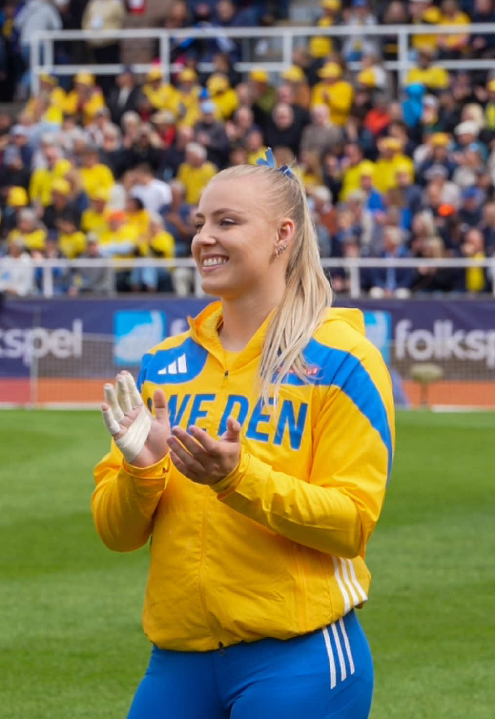 Vilken magisk helg!! Trippelseger i kulan och dubbelseger för både dam och herrlaget! TACK TACK TACK till alla som kom och hejade💙💛💙💛 Ni gjorde denna helgen oförglömlig💫 #finnkampen100år #svenskfriidrott #kulstötning #shotput #trackandfield