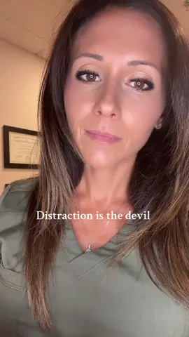 😈