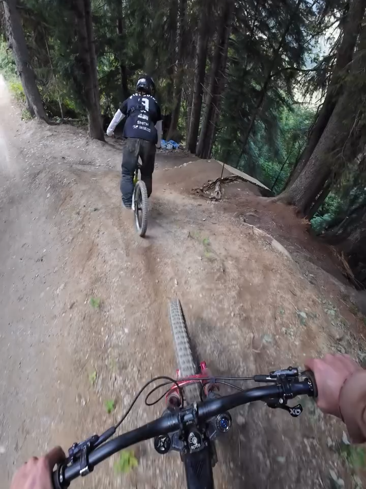 Weekend at the bike park #weekend #downhill #mtb #mtbb #fypdong