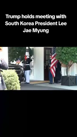 Trump Meets South Korean President Lee Jae-myung Washington: U.S. President Donald Trump met with South Korean President Lee Jae-myung at the White House. The two leaders held detailed discussions on bilateral relations, regional security, and mutual cooperation. According to sources, the meeting also covered strengthening trade ties, enhancing defense cooperation, and measures to ensure peace and stability in East Asia. Both presidents emphasized that the United States and South Korea are close partners and will continue their cooperation in the future.