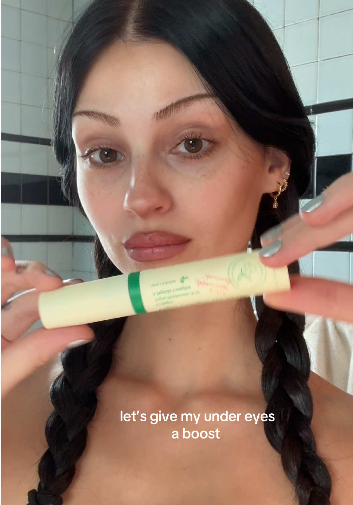 thin under eye skin = needs more collagen! @AXIS-Y Store US #axisypartner #axisy #axisyeyeserum #kbeautyskincare #darkcircles  