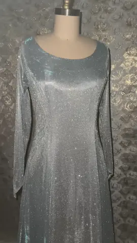 look at how she shimmers ₊˚⊹ ࿔ #acotar #feyrearcheron #fantasyball #cosplay #costumedesign  