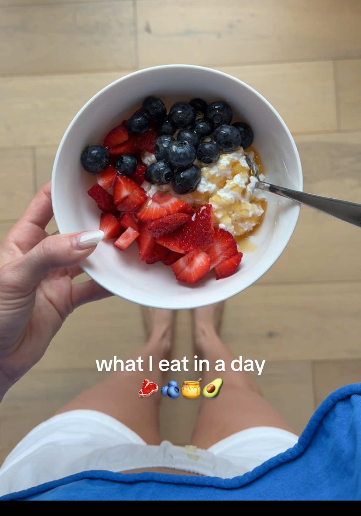 everything I ate today to help reset my body after some fun travel 🥩🫐🍯🥑 #wieiad #whatieatinaday #protein #cleaneating #healthyeating 