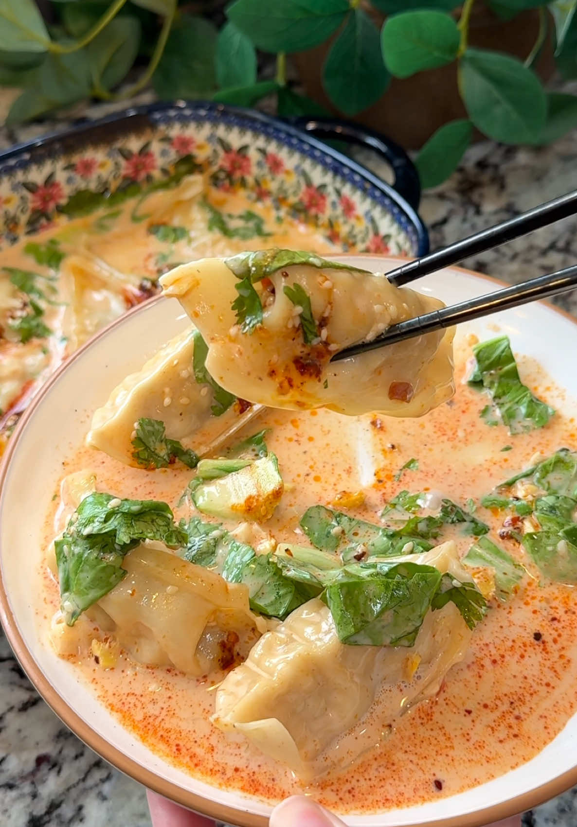 I can see why it’s soooo popular 🤤🤤 the Viral Dumpling Bake is a must try!! 🌶️ Ingredients: 1 (20–24 oz) bag frozen potstickers (chicken, pork, or veggie) 2 cloves garlic, minced 1 tbsp grated fresh ginger (or ½ tsp ground ginger) 1 tbsp red curry paste (adjust to taste) 1 (13.5 oz) can full-fat coconut milk ¼ cup chicken or veggie broth 2 tsp soy sauce 1 tsp honey (optional) 2 cups diced bok choy Optional: fresh lime, chopped cilantro, sesame seeds, for garnish Instructions: Preheat oven to 375°F. In a large oven-safe dish, add the coconut milk, red curry paste, soy sauce, chicken broth, honey, garlic, and ginger. Mix well to combine. Stir in the bok choy then nestle frozen potstickers into the curry mixture in a single layer. Spoon a little sauce over the tops of each. Cover with tin foil and bake for 20–25 minutes, until potstickers are tender. Squeeze fresh lime over the top, sprinkle with cilantro and sesame seeds and enjoy! #dumplingbake #viralrecipe #EasyRecipe #girldinner #fyp 