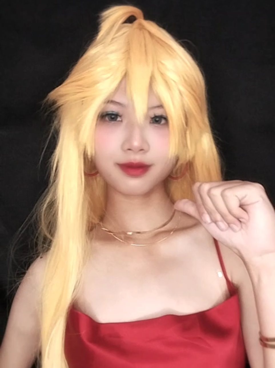 I see u looking at me 😌🩷✨️  #pantycosplay #pantyandsrocking #cosplay #pantyandstockwithgarterbelt 