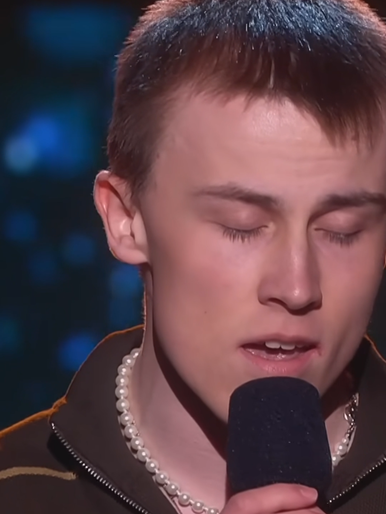 Isak Øvrevold | Break My Heart Again (FINNEAS) | Blind auditions | The Voice Norway 2023 #thevoice #norway #breakmyheartagain