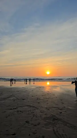 #explore #tik_tok #beachvibes #sunset#mirleft  💜