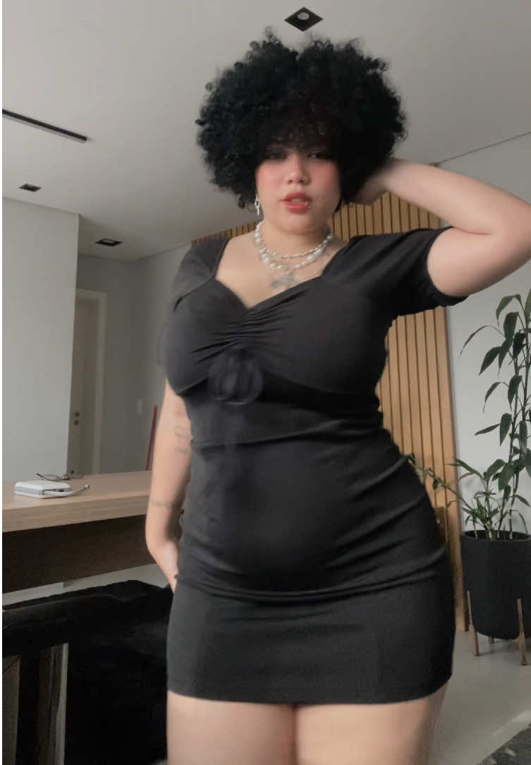 #junnietiktok #fyp #plussizetiktok #gordinha #dancinha 