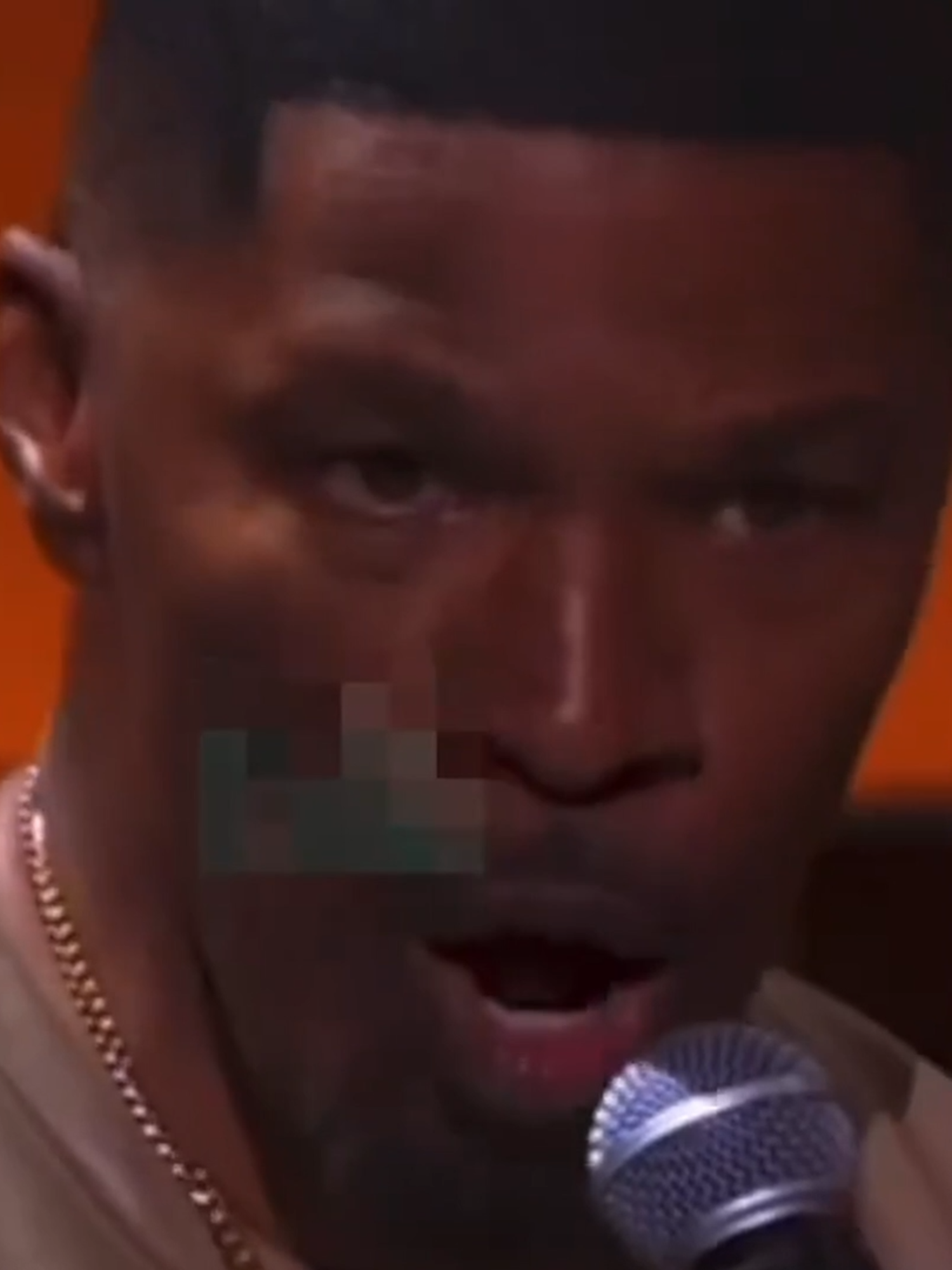 so disappointed in you this evening #callthedoc #drumar #jamiefoxx
