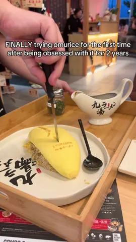 i don’t think you understand the rabbit hole i’ve been in for the past two years DREAMING about trying this LOL #omurice #japan #cleveland #clefood #clevelandfood 