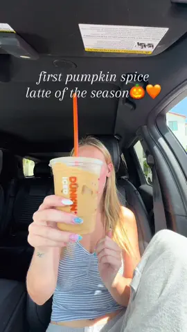 yay to pumpkin spice lattes 🎃🧡 #latte #pumpkinseason #pumpkinspicelatte #dunkinlatte #fall  @Dunkin' ily🧡