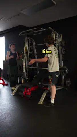 helped him out i guess😭 #gym #Fitness 