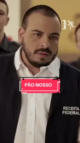 Jogadores de futebol 🤝 Padeiros religiosos #portadosfundos #humor #receitafederal 