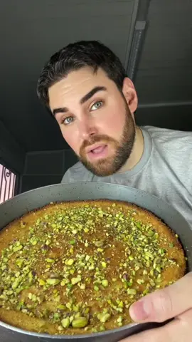 #بسبوسة_بالقشطة بخطوات بسيطة و بطريقة ناجحة ومظبوطة 😋 #حلويات #وصفات_سهله 
