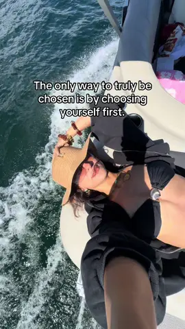 Read that 100X times #viraltiktok #foryou #fypシ゚ #loveyourself #foryoupage 