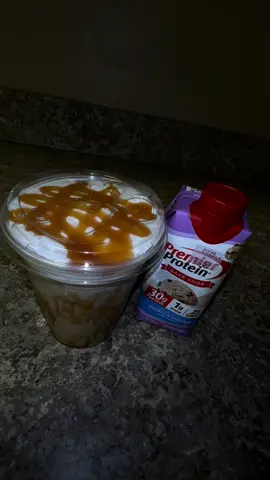 Cookie Dough Protein Iced Coffee ✨☕️#fypシ #morningcoffee #icedcoffee @stokcoldbrew @Ghirardelli Chocolate Company @Premier Protein 