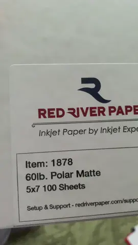 I have an affiliate l!nk for red River in my bi-O if y’all ever want to try any of their papers ∠( ᐛ 」∠)＿ #artistalleytips #arttips #artprints #printingtips 