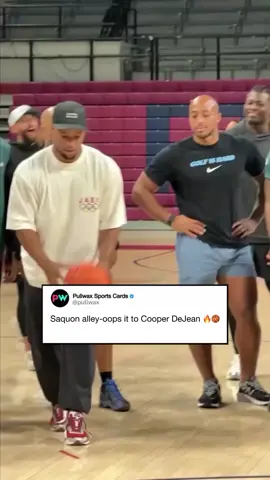 What NFL players do you think would play well in the NBA? 👀👇