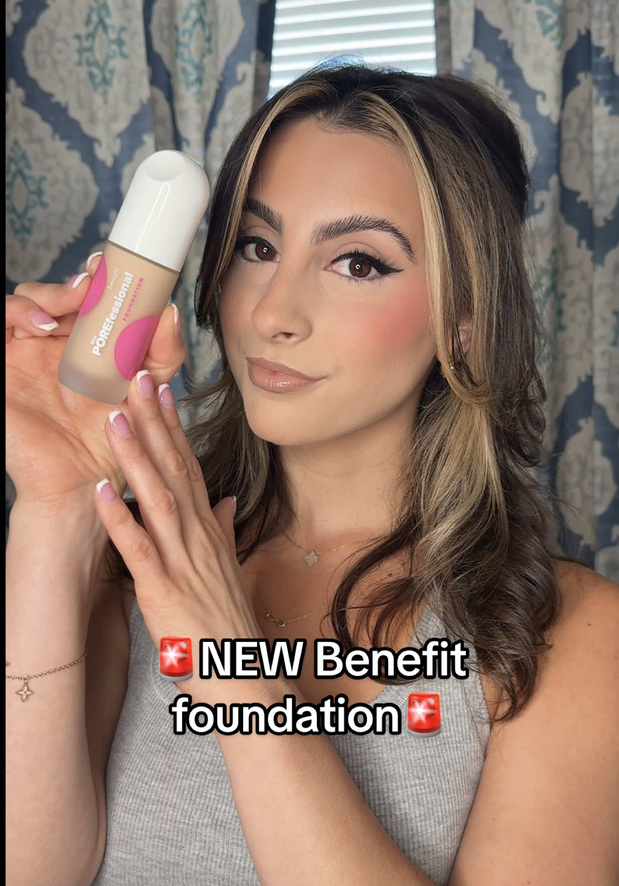 Who would’ve thought I’d be obsessed with a soft matte foundation in 2025?! 🤷‍♀️🤭 @Benefit Cosmetics #makeup #makeuptutorial #makeuphacks #benebabe 