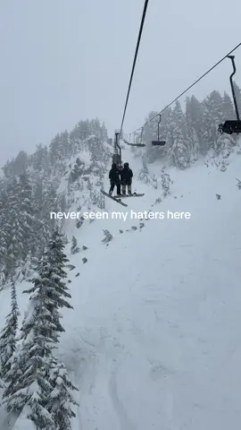 just saying #fyp #snowboardinggirl #snowboarding #skitok #skiing 