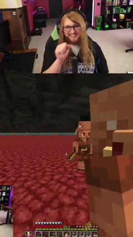 Piglin Wearing a Hoflin Head 🐷 #Minecraft #piglin #hoglin #mobheads #mohawk