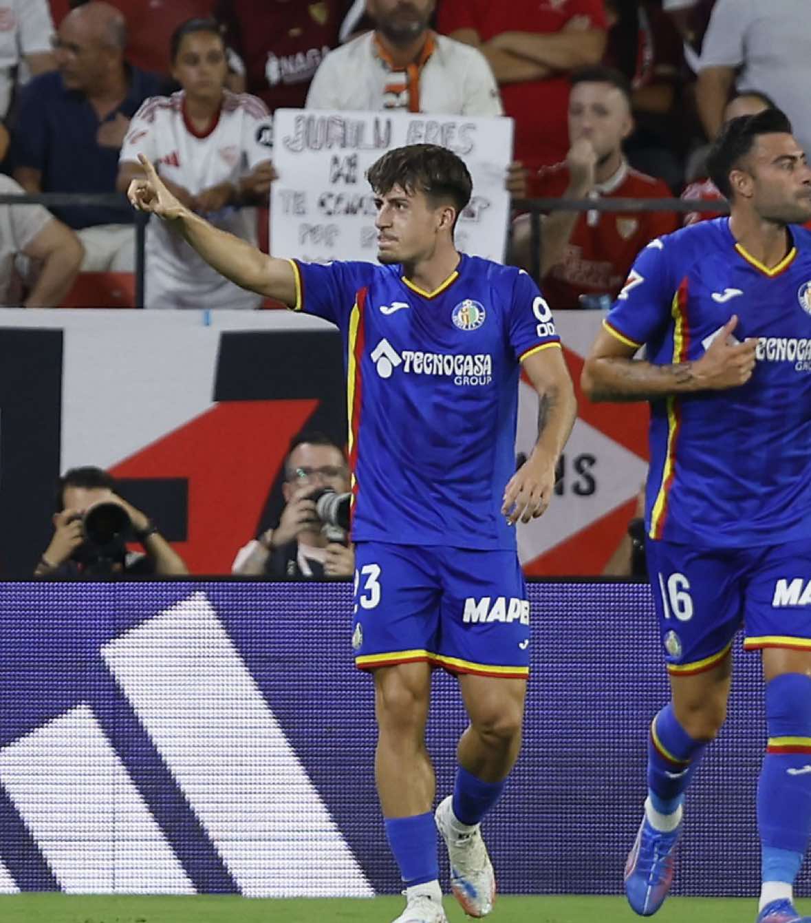 🎣💙 Adrián Liso x @Getafe C.F.. #LALIGAHighlights #VUELVELALIGA #DeportesEnTikTok #SevillaGetafe 