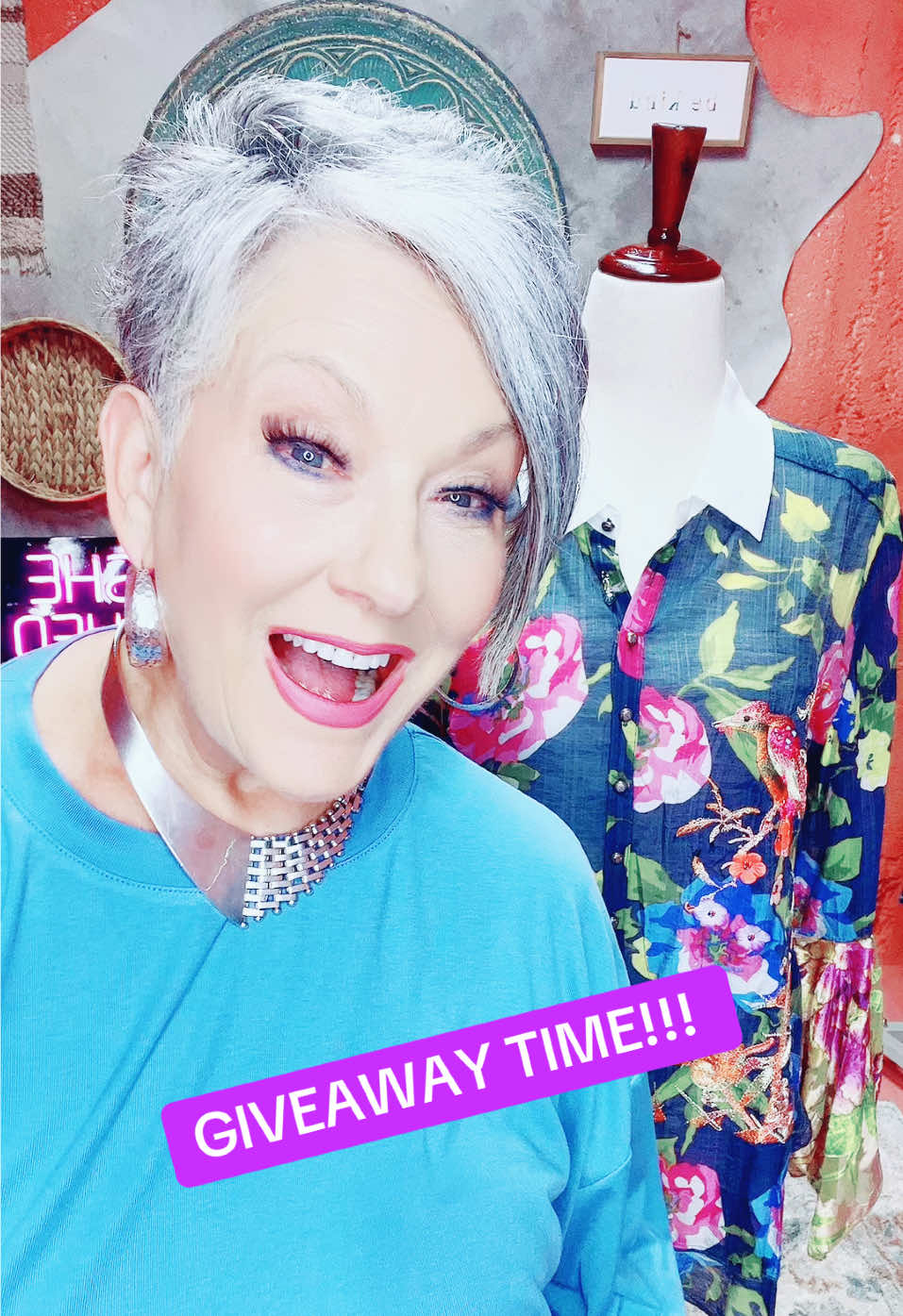 #funstylzbyjang #giveaway #contest #fashiontiktok #boutiqueclothing Ladies,  last giveaway of the month. Drawing will be next Monday 9/1. Just LIKE, SHARE, and FOLLOW. Hastag Share In the comments to be entered. Good luck everyone!! 