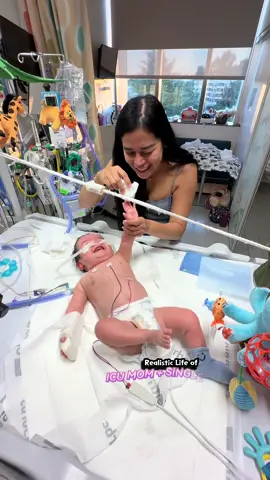 Sorry baba, I can’t stop myself 😅 I miss those giggles ☺️💙 I don’t care if look crazy for as long as you’re happy ☺️💙 #micropreemie #PICU #pregnancy 
