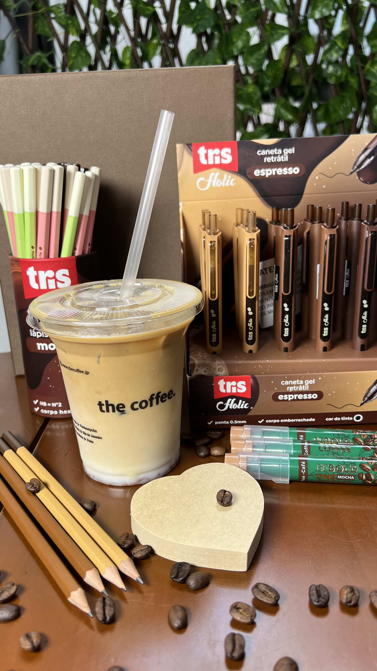 Você é? 🤎☕️ #cafe #caneta #canetafofa #papelaria #papelariafofa 